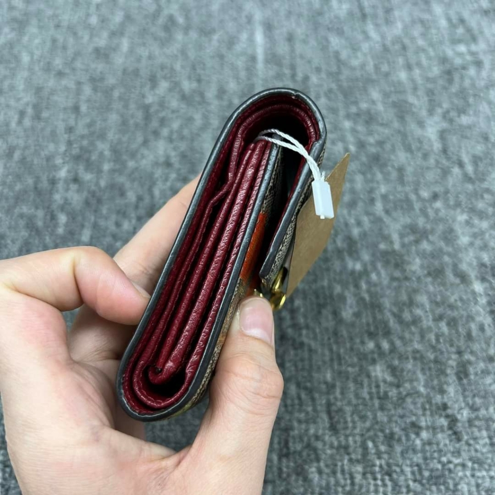 100% Authentic Gucci Padlock Tian Wallet 165-101924 - Picture 7 of 14